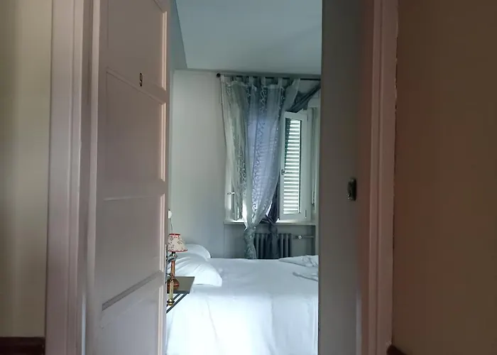Ostu Di San Giacu Hotel *